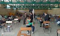 بازدید از حوزه های امتحانی مدارس نهاوند به منظوررعایت پروتکل های بهداشتی 