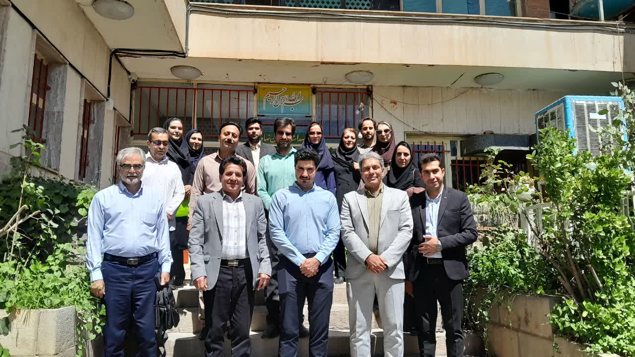 بازدید معاون بهداشتی دانشگاه از مرکز بهداشت شهرستان نهاوند
